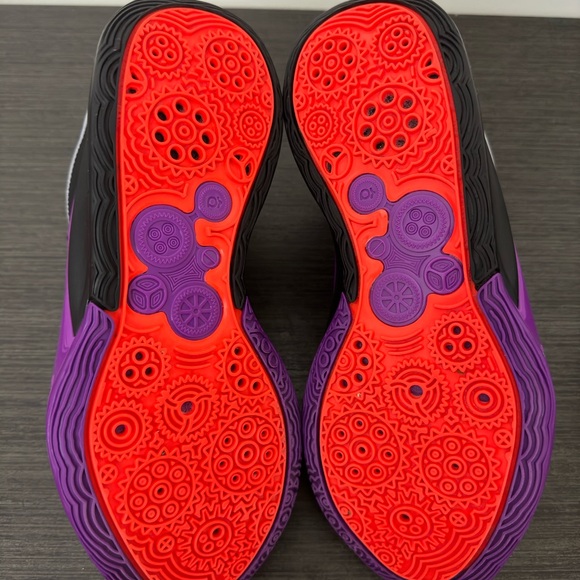 Nike KD 16 Pathway Royalties (Size Men 8.5) - Picture 3 of 4